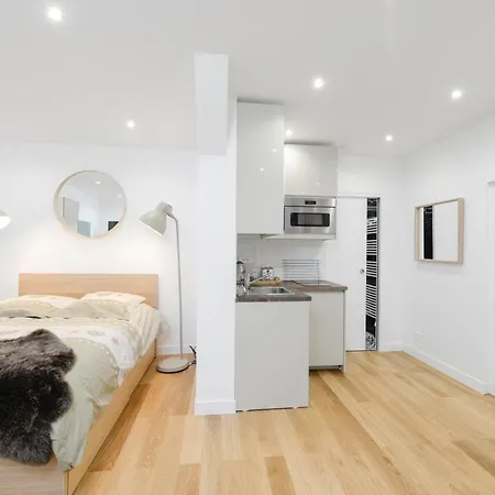Daire Studio At 15 Min From The Elysee Fields In Paris *