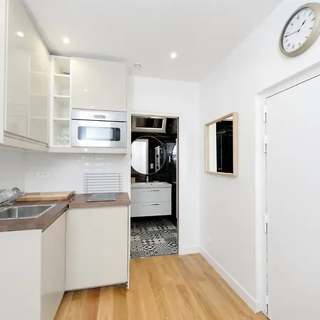 Studio At 15 Min From The Elysee Fields In Paris Daire