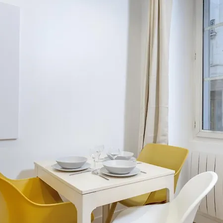 Studio At 15 Min From The Elysee Fields In Paris