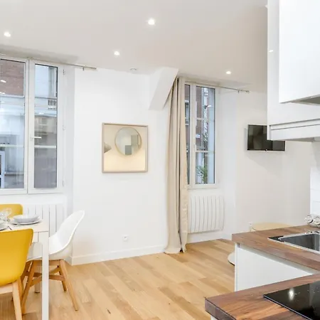 Daire Studio At 15 Min From The Elysee Fields In Paris Vincennes