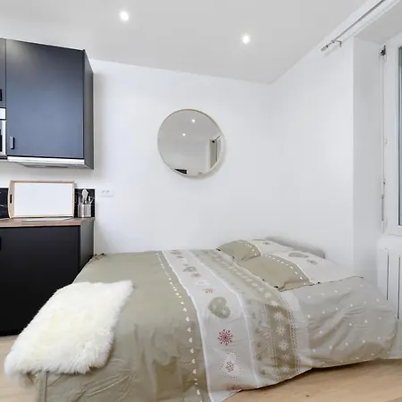 Daire Studio At 15 Min From The Elysee Fields In Paris *