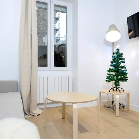 Studio At 15 Min From The Elysee Fields In Paris Daire Vincennes