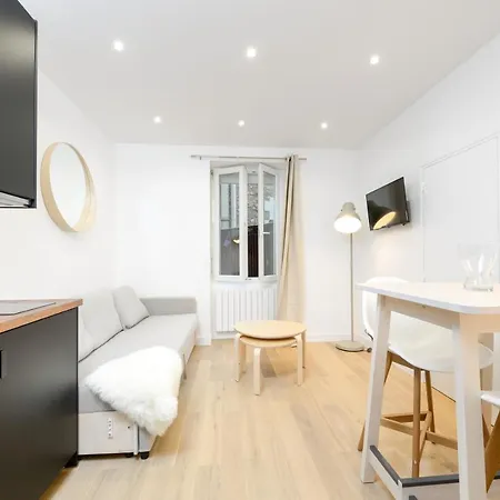 Studio At 15 Min From The Elysee Fields In Paris * Vincennes
