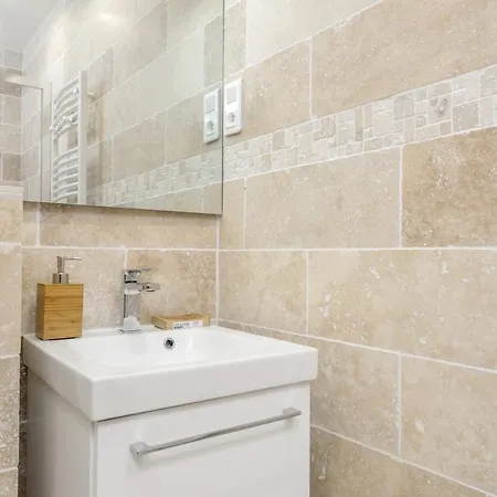 Studio At 15 Min From The Elysee Fields In Paris * Vincennes
