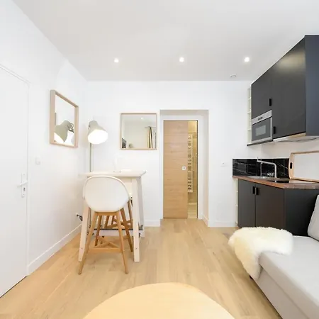 Studio At 15 Min From The Elysee Fields In Paris Daire Vincennes